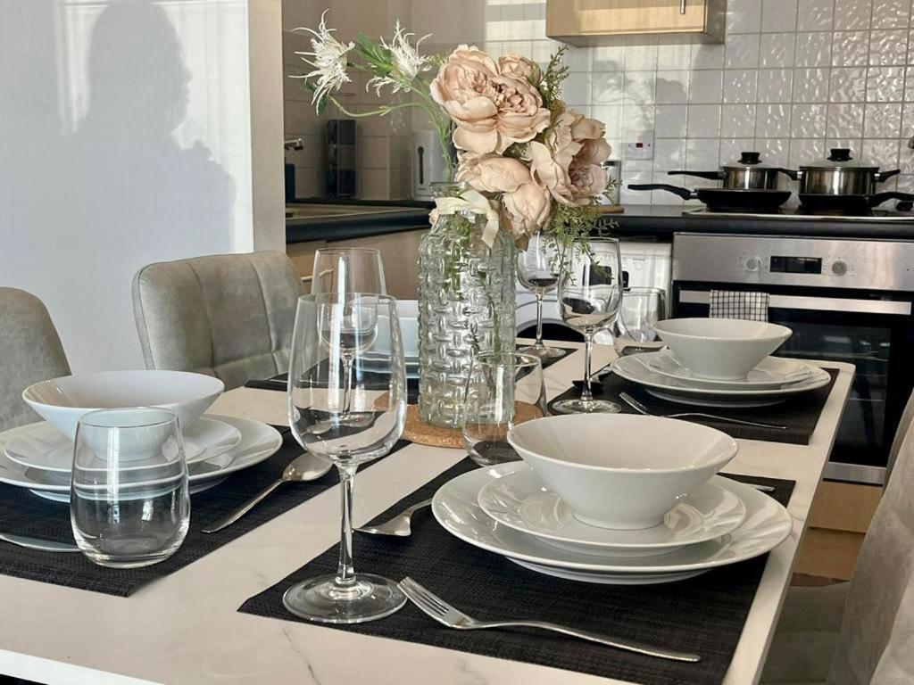 Luxury 02 Academy Centre 2 Bed Mailbox Bullring Leisure & Families *