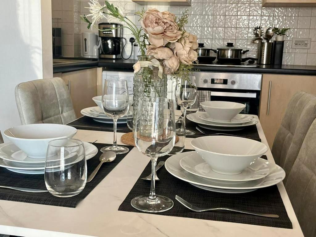 Luxury 02 Academy Centre 2 Bed Mailbox Bullring Leisure & Families Apartment *